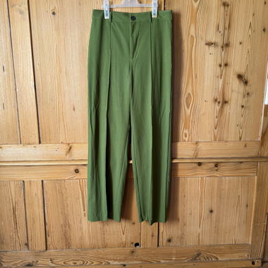 Pantaloni con pieghe