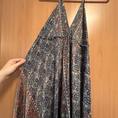 Abito lungo con stampa paisley