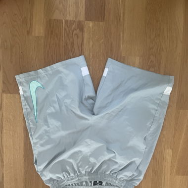 Nike türkise Sporthose 