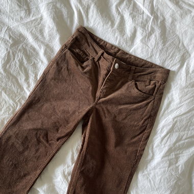 Pantaloni a zampa in velluto a coste marrone