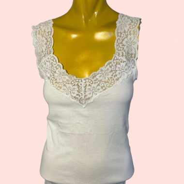T-shirt blanc dentelle