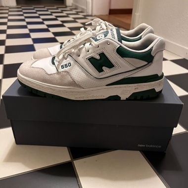 New Balance 550 in OG White Green   