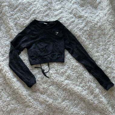 Top corto Gymshark a maniche lunghe