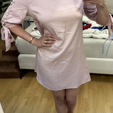 Rosa Kleid mit Perlen - Grösse M