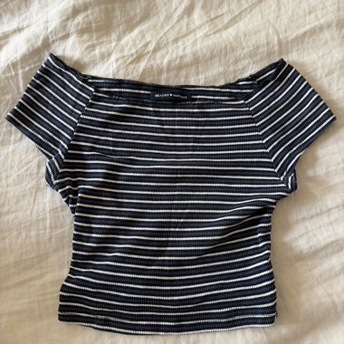 Brandy Melville - épaules dénudées