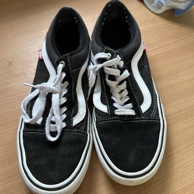 Vans moyennement portées
