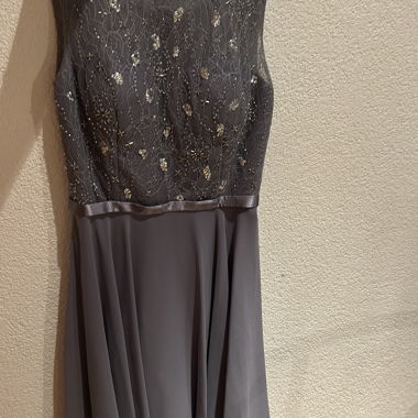 elegantes Kleid