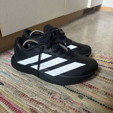 Scarpe da corsa Adidas Evo SL Gr. 43 1/3