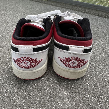 Nike Jordan white, red and black 