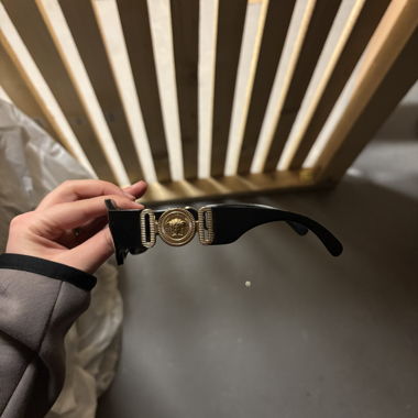 Occhiali da sole Versace con astuccio