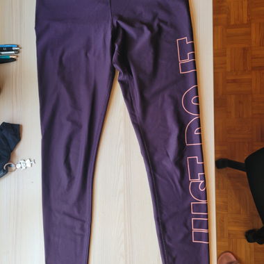 Leggings de sport Nike violet
