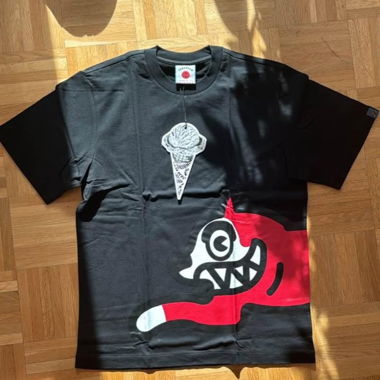 Running dog t-shirt 