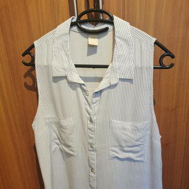 ärmellose Bluse