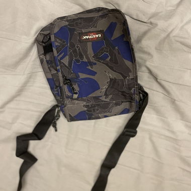 Eastpak Umhängetasche