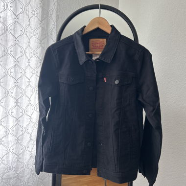 Levi‘s Jeansjacke in super Zustand, schwarz