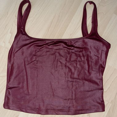 Top court effet cuir bordeaux