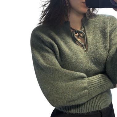 Pullover mit Kordeln