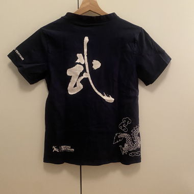 T-shirt con stampa di drago