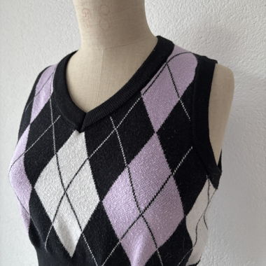 Gilet Argyle in Maglia Y2K – lilla/nero