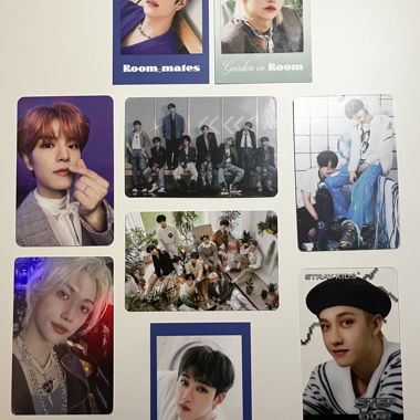 Stray kids photocards