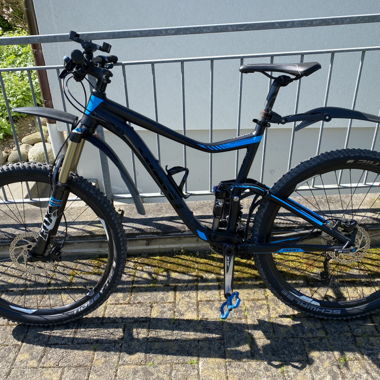 Giant Full-Suspension Mountainbike schwarz/blau