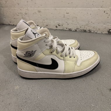 Jordan 1 Coconut Milk
