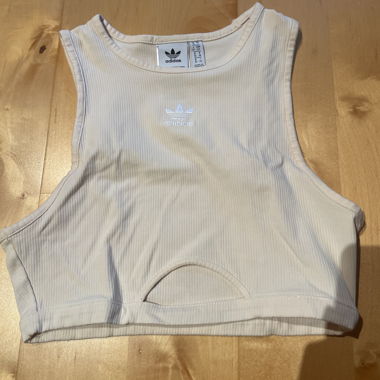 Bauchfreies Top
