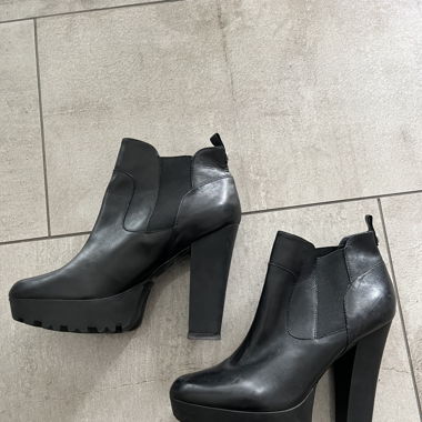Bottines GUESS 40