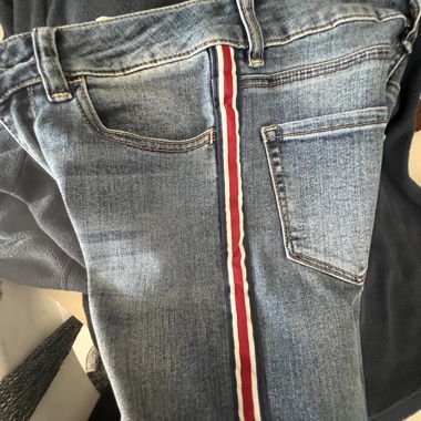 jeans