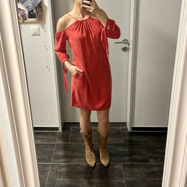 Kleid