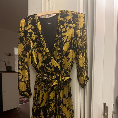 Glitzerkleid für den besonderen Anlass