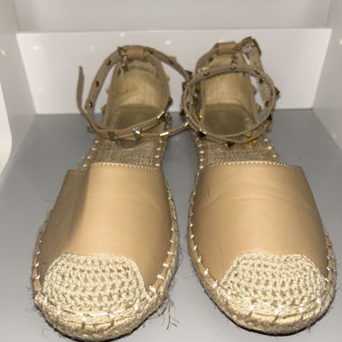 Supermauro Beige Espadrilles mit Nietenriemen