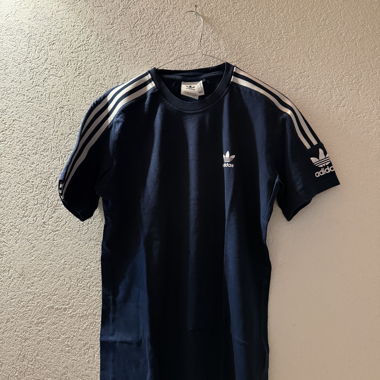 Adiddas navy blue and white T-shirt