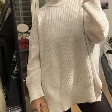 Comfy sweater (can be worn as a dress)