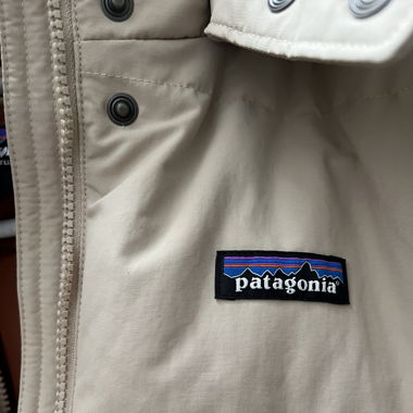 Patagonia Downdrift oat tan