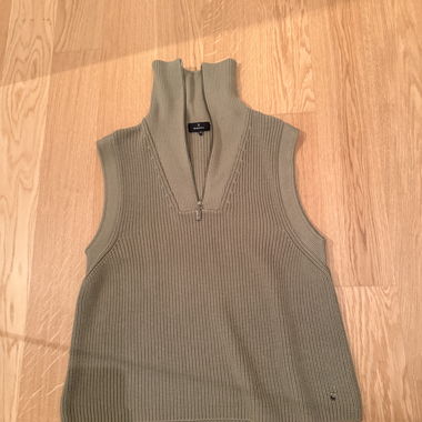 Monari olivegrüner Strick-oversize-Ärmelloser Grösse M/L