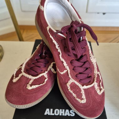 Alohas Sneaker Bordeaux mit Spitze Gr. 37