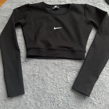 Top Nike