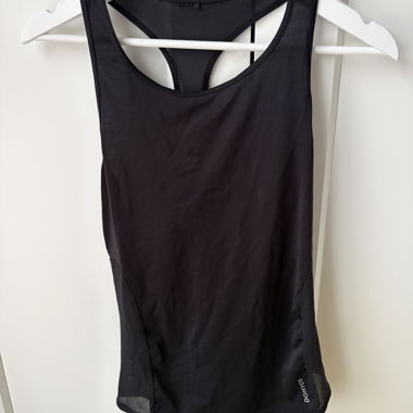 Schwarzes Sport-Tanktop Domyos