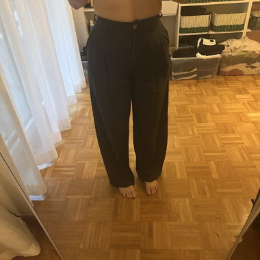 35 Pantaloni grigi ampi