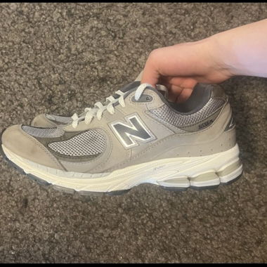 Sneakers grigie New Balance 2002R, taglia US7.5