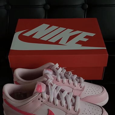 Sneakers Nike rosa