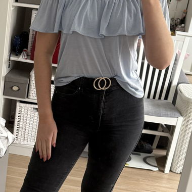 Offshoulder Top