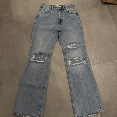 Stradivarius Flared Jeans