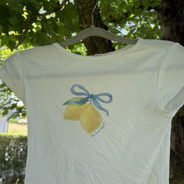 T-shirt crop grafico bianco Subdued