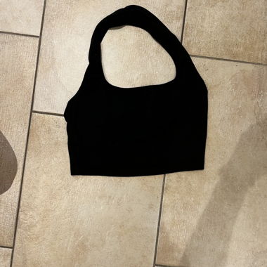 Black crop top #croptop