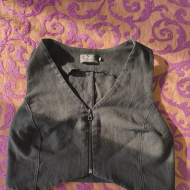 CROPPED PINSTRIPE VEST