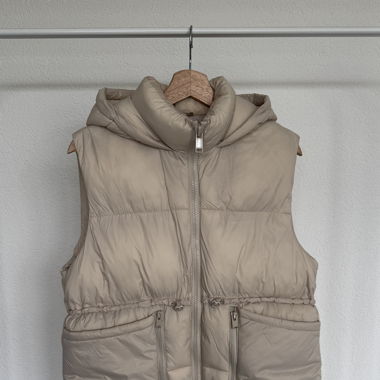 Zara Weste