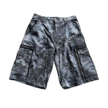 Akademiks Cargo Shorts in grey and blue
