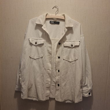 Oversize Jacke Zara Cordstoff Weiss